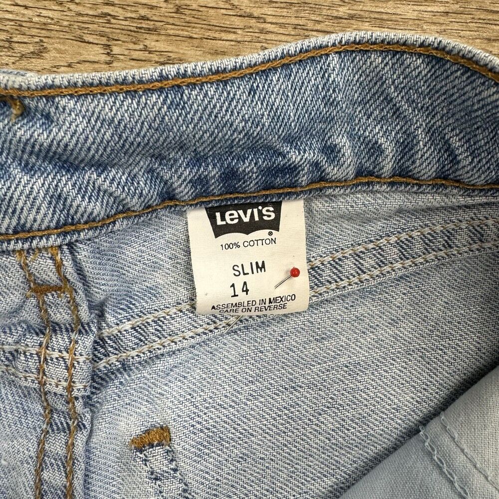 Vintage Levi Denim Jean Shorts Size Slim 14 mis - Picture 10 of 12